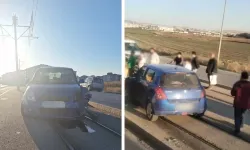 Eskişehir'de tramvay yolunda kaza! Yolcular için otobüsler devrede