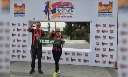 Eskişehirli atletlerden çifte başarı! Cumhurbaşkanlığı ve Zeytinburnu koşularında kürsüye çıktılar