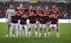 Eskişehirspor Bursa Yıldırım maçına kötü başladı! İlk yarı sonucu: 0-1
