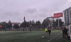 Yıllar sonra ışıklar altında