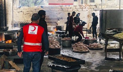 Türk Kızılay'dan Gazze'de iftarlık desteği