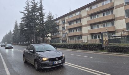 Eskişehir kar yağışı ile birlikte sıcaklıklar düştü