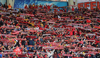 Eskişehirspor taraftarlarından sert tepki: "Ya hepimiz, ya hiçbirimiz"