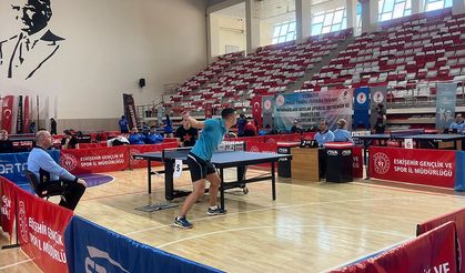 Eskişehir'de masa tenisi coşkusu yaşandı