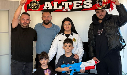 Eskişehirspor'a bağış yapan minik Buğra'ya özel hediye