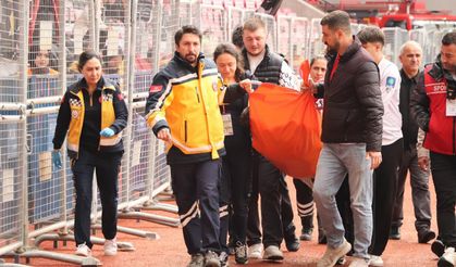 Tribünde epilepsi nöbeti geçiren taraftara müdahale