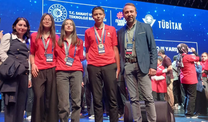 Eskişehir Borsa Fen Lisesi’nden büyük başarı