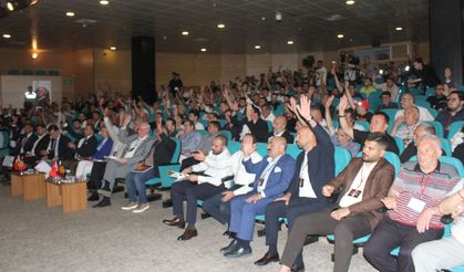 318 delegenin gelmesi gerekiyor