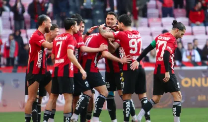 Eskişehirspor gol krallığında zirvede kaldı