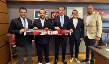 Eskişehirspor yönetiminden Nebi Hatipoğlu’na ziyaret