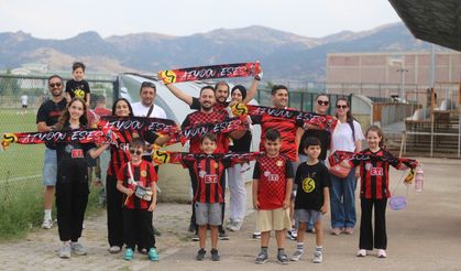 Eskişehirspor taraftarı takımını yalnız bırakmadı