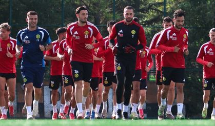 Eskişehirspor sentetik zeminde hazırlanıyor