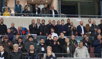 Eskişehirspor yönetiminin yüzü güldü