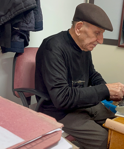 Eskişehir'de 93 yaşındaki arzuhalci çiftleri barıştırıyor