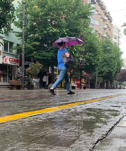 Eskişehirlilere sağanak yağış uyarısı!