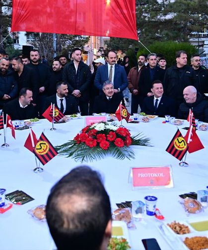 İftar sofrasında şampiyonluk mesajı