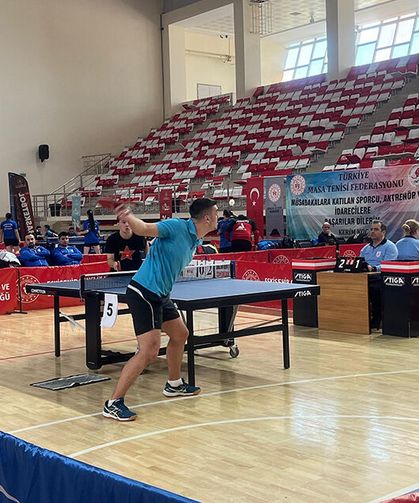 Eskişehir'de masa tenisi coşkusu yaşandı