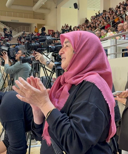 Eskişehir'de 23 Nisan kutlamasında yürek ısıtan görüntü