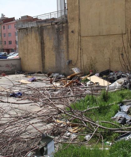 Eskişehir'in göbeğinde çirkin manzara