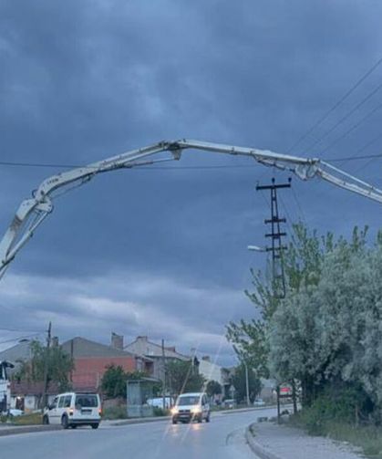 Eskişehir'de trafiğe rağmen beton dökümü yaptılar