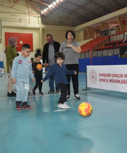 Eskişehir'de engel tanımayan yürekler sporla buluştu