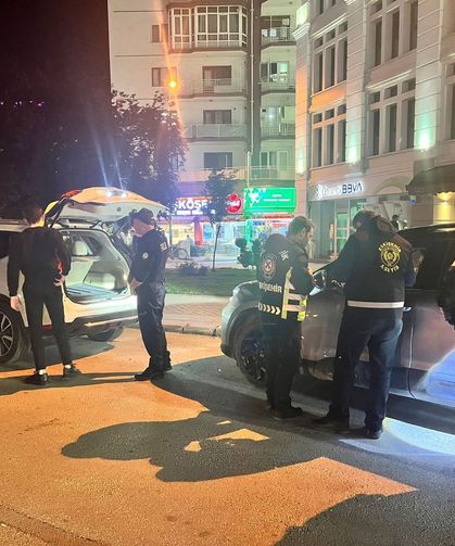 Eskişehir'de 265 şahıs ve 90 araç kontrol edildi