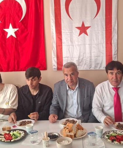 Eskişehir’de Türk Dünyası öğrencileri kahvaltıda buluştu