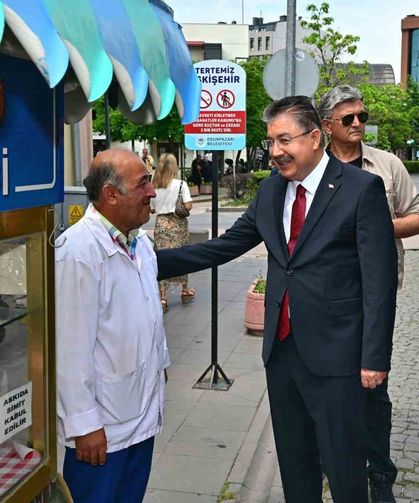 Eskişehir Valisi Yılmaz'dan esnafa ziyaret