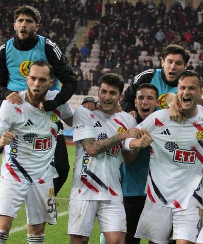 Es-Es'te Hakan Şapçı raporu hazırladı: Öncelik iç transferde