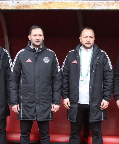 Hakan şapçı ve ekibi beklemeye geçti