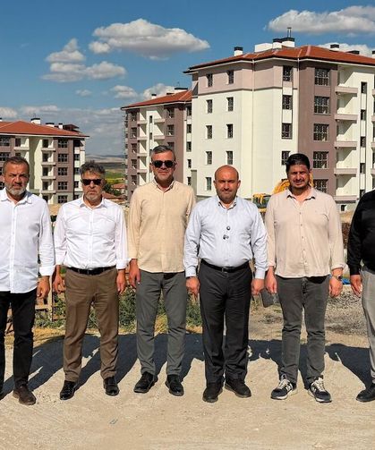 AK Partili Albayrak Sarıcakaya ve Mahmudiye ilçelerini ziyaret etti
