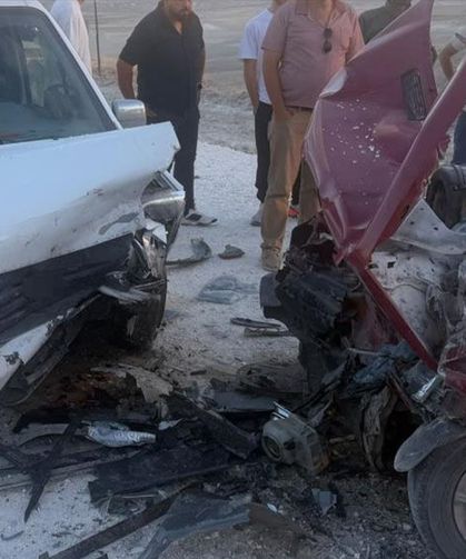 Eskişehir'de iki araç çarpıştı: 1'i ağır 3 yaralı