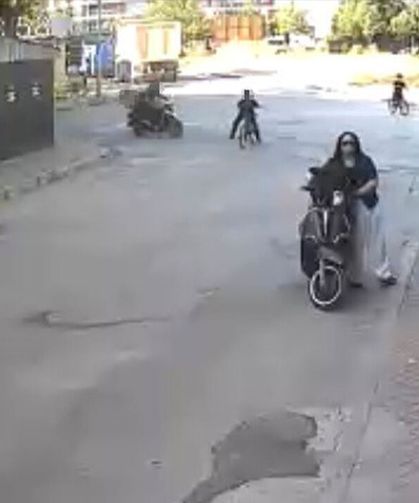 Eskişehir’de motosikletin çaptığı bisikletli çocuk yaralandı