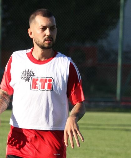 Hakan Şapçı 7 futbolcuyu sahaya sürmedi