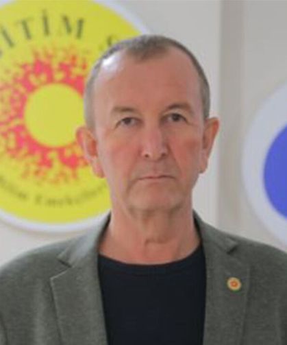 “Eğitim öğretim sistemi kaosa sürükleniyor”