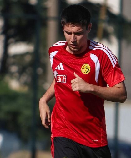 Hasan Şen'in gözü formada