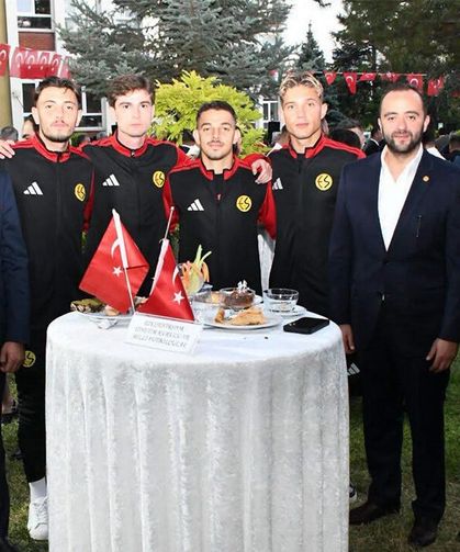 Zafer resepsiyonuna katıldılar