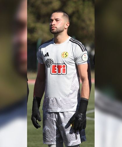 Eski günlerini arattı