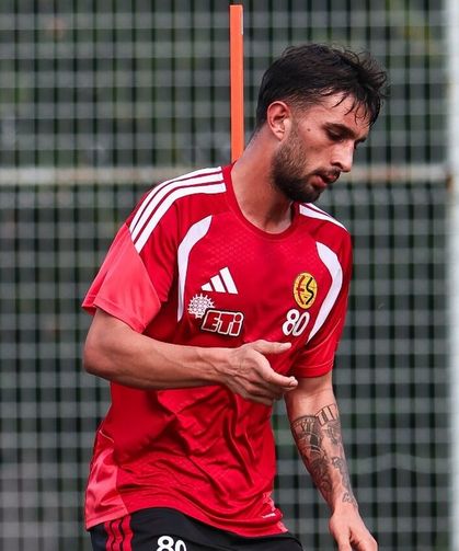 Eskişehirspor'un başarılı oyuncusu Fırat'tan sakatlık açıklaması