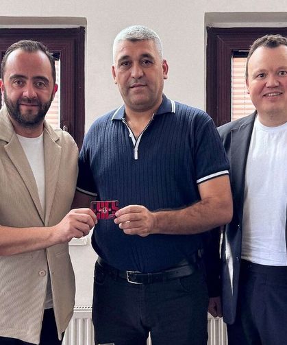 Kombine kampanyasına Ayhan Sülük'ten 250 bilet desteği