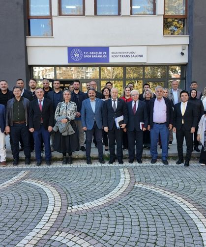 Gençlik ve Spor İl Müdürlüğü'nde değerlendirme toplantısı