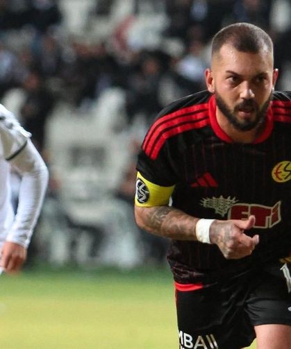 Kaptan Beykan Şimşek yine sahnede