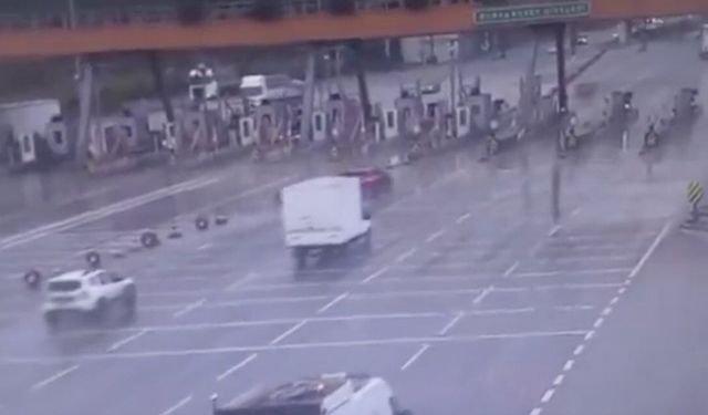 Trafiği tehlikeye işte böyle attı!