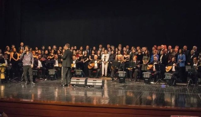 Odunpazarı'nda 52. Yıl Sanat Gecesi Konseri çok sevildi