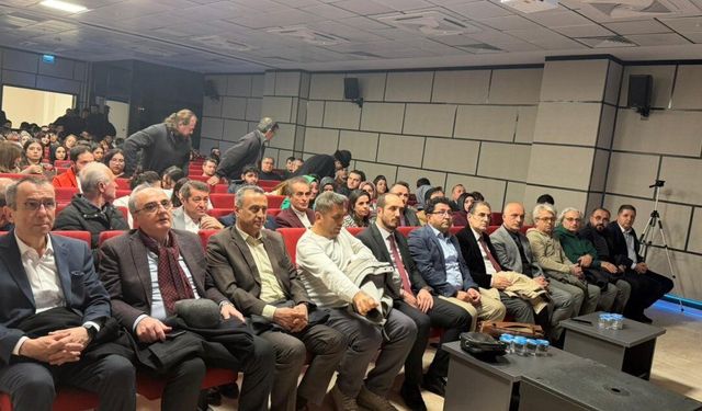 Eskişehir'de Şeyh Edebali konferansı düzenlendi