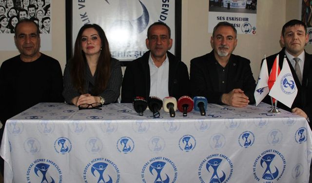 Deniz Topkan sağlık çalışanlarının sorunlarına değindi