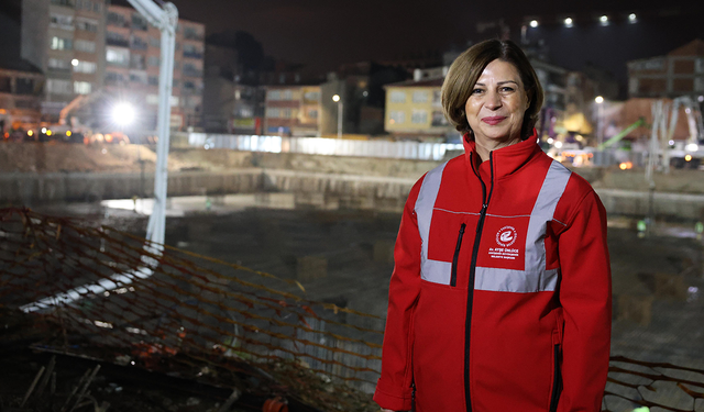 Başkan Ünlüce Kurtuluş Kapalı Pazar Yeri’nde çalışmaları inceledi