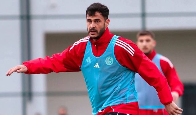 Es-Es'te Deniz forma giymeye hazır