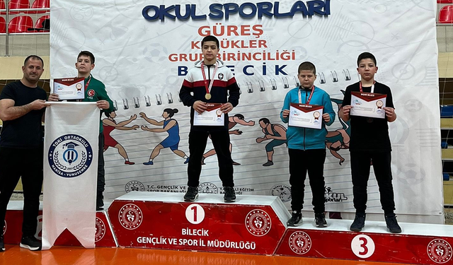 Eskişehirli genç sporcular madalya ile döndü