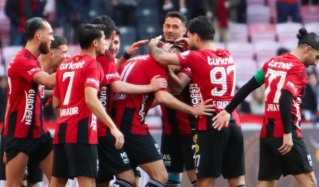 Eskişehirspor durdurulamıyor: Şimşeklerden 7 gollü galibiyet